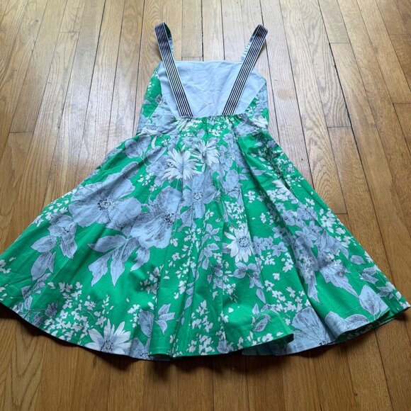 Tuckernuck Size XS Green Floral Low Back Pinafore Fit and Flare Mini Sundress - Picture 13 of 16